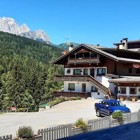La Pineta Apartment Padola Kültér fotó